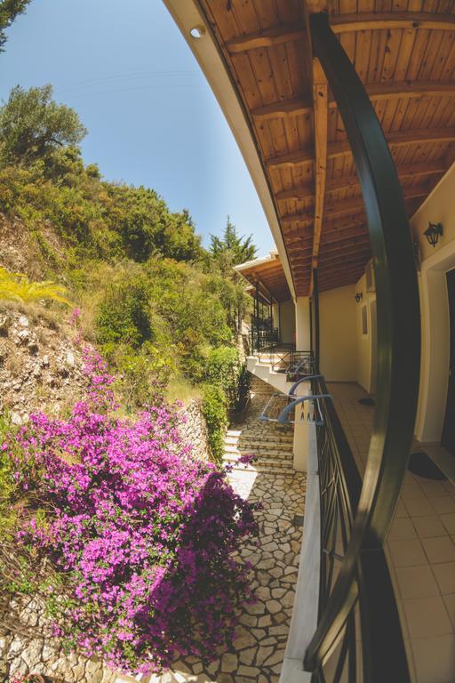 Althea Studios Lefkada Áyios Nikítas Quarto foto