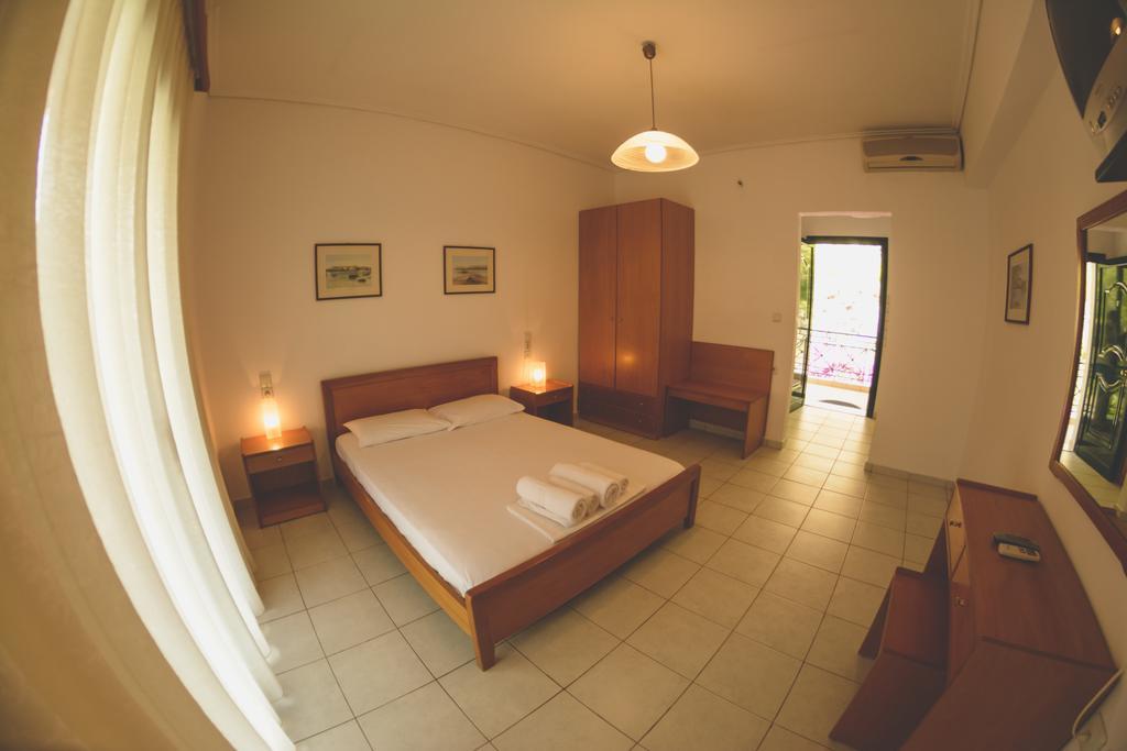 Althea Studios Lefkada Áyios Nikítas Quarto foto