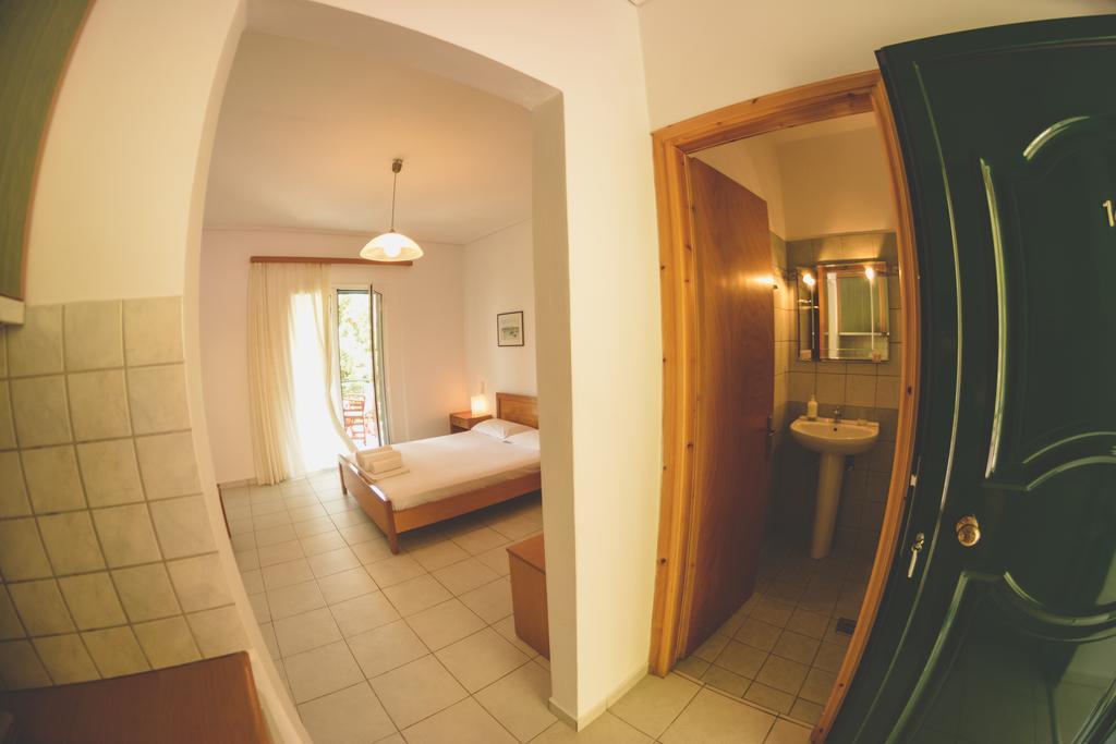 Althea Studios Lefkada Áyios Nikítas Quarto foto